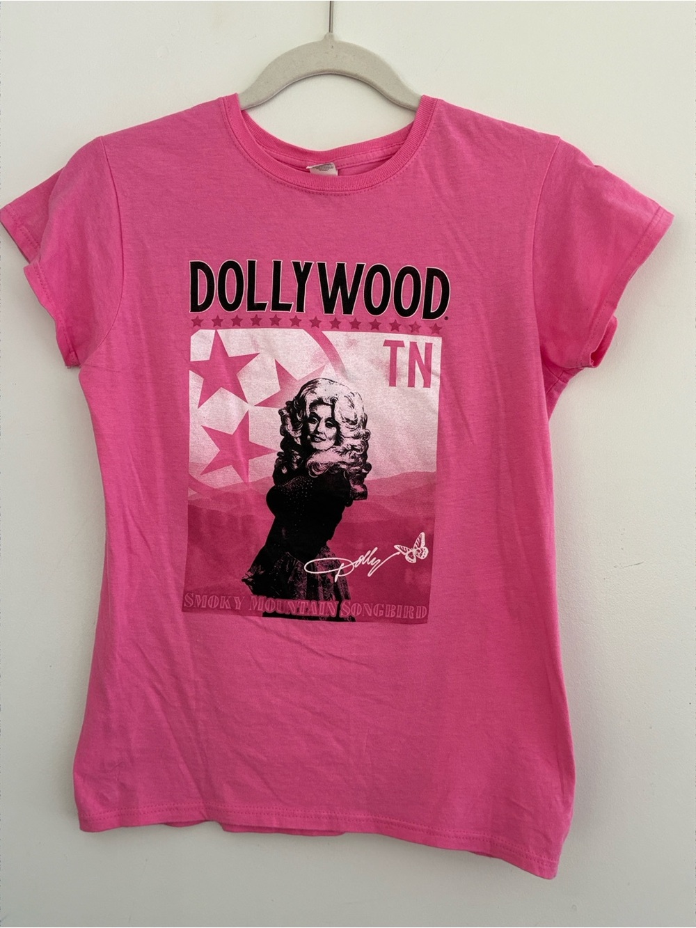 Dollywood TN Pink Graphic Tee - Dolly Parton Design M